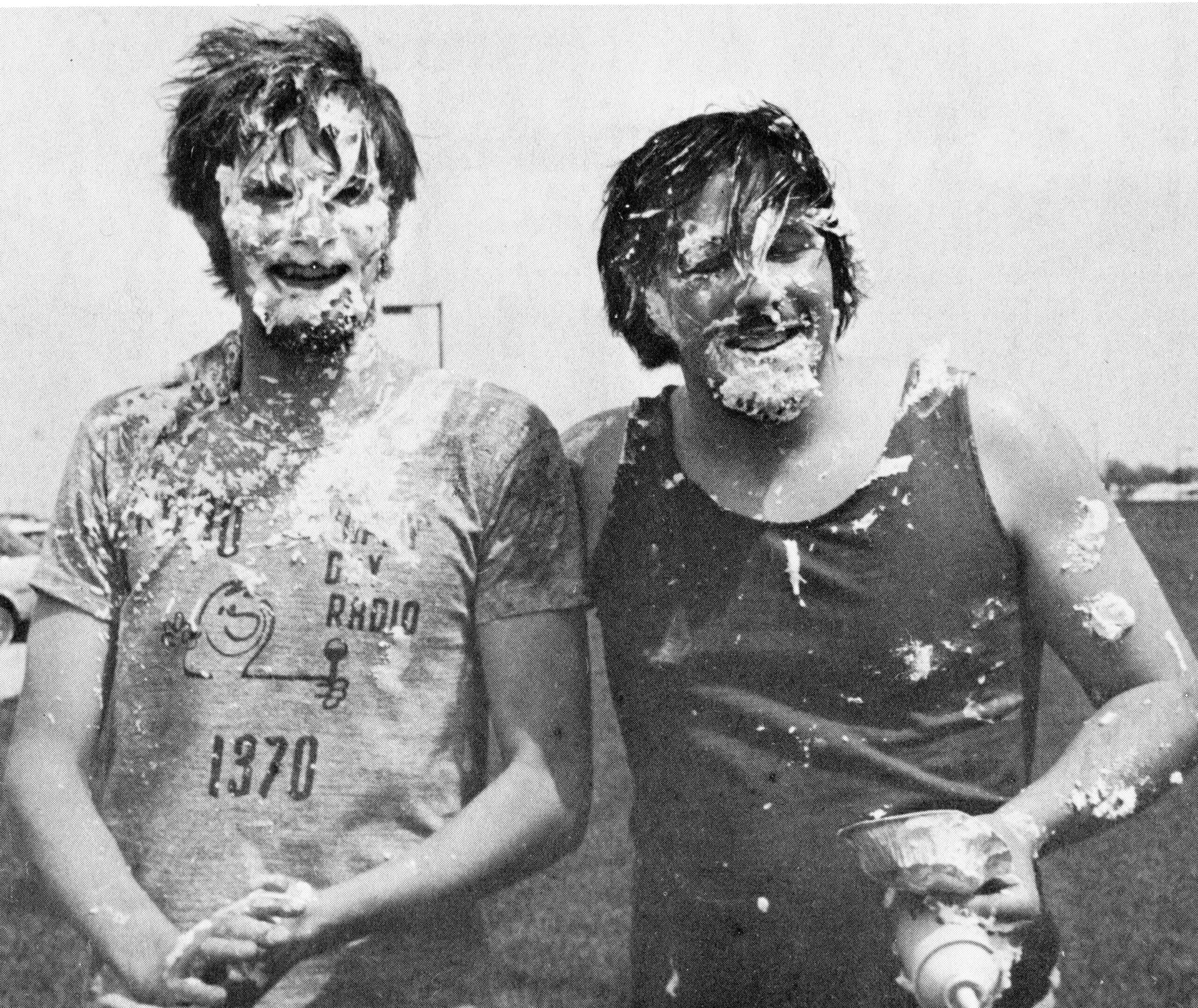 Bob ‘KGNO’ Kirby (left) and Eric ‘KEDD’ Warshaw (right) square off for the DJ duel of the century during the cream-pie fight at the 1972 Spring Fling. [College Archives]