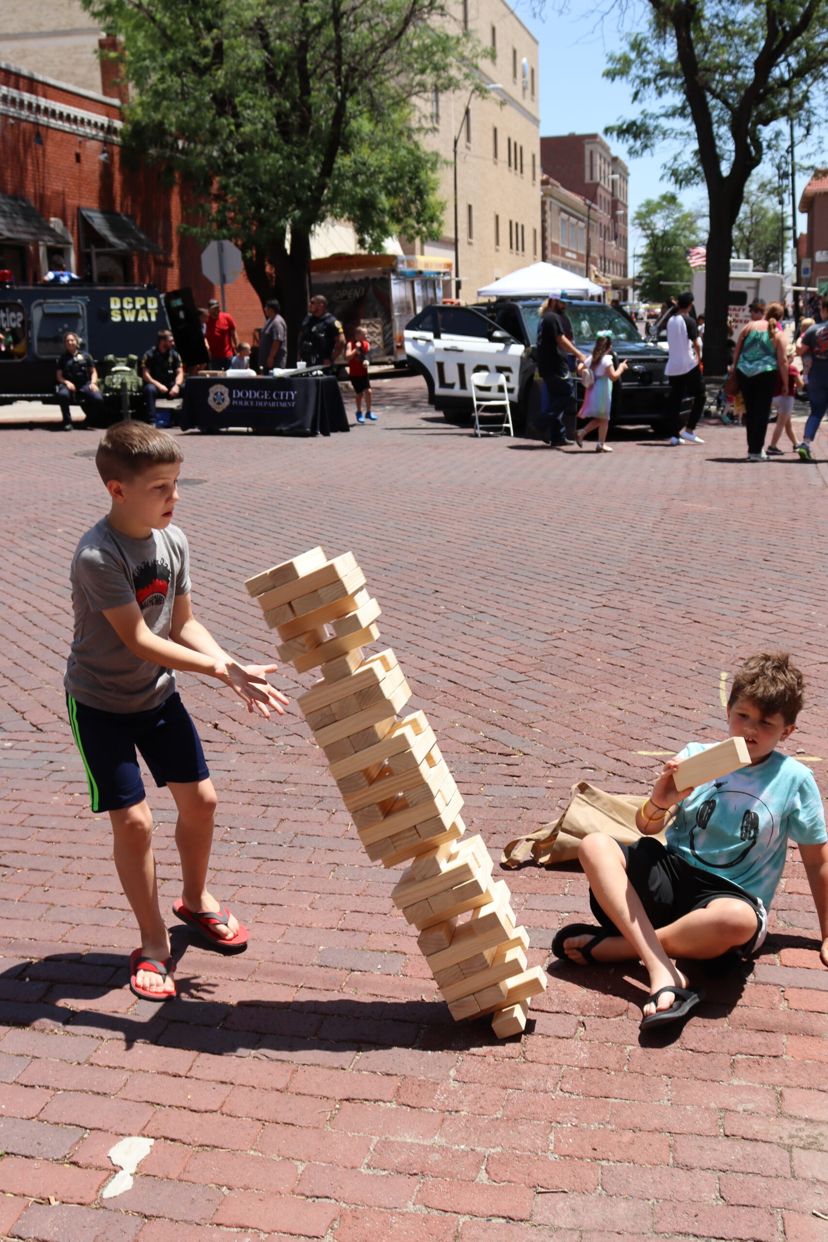 2022 Main Street Festival Kids playing Jenga